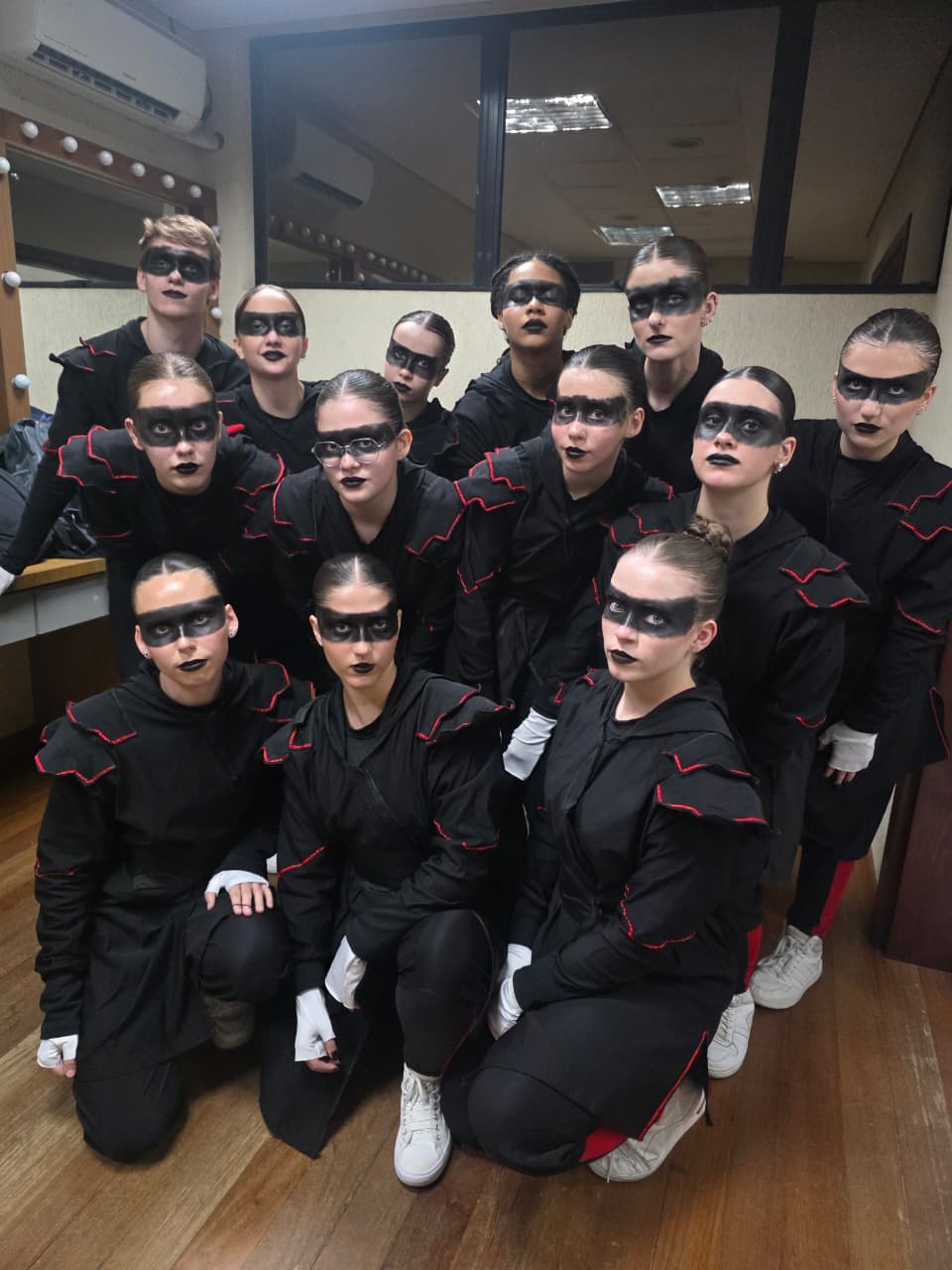 Grupo Alinne Schlemper, de Timbó, conquista 3 ouros e é eleito melhor grupo sênior no Festival Arte em Movimento