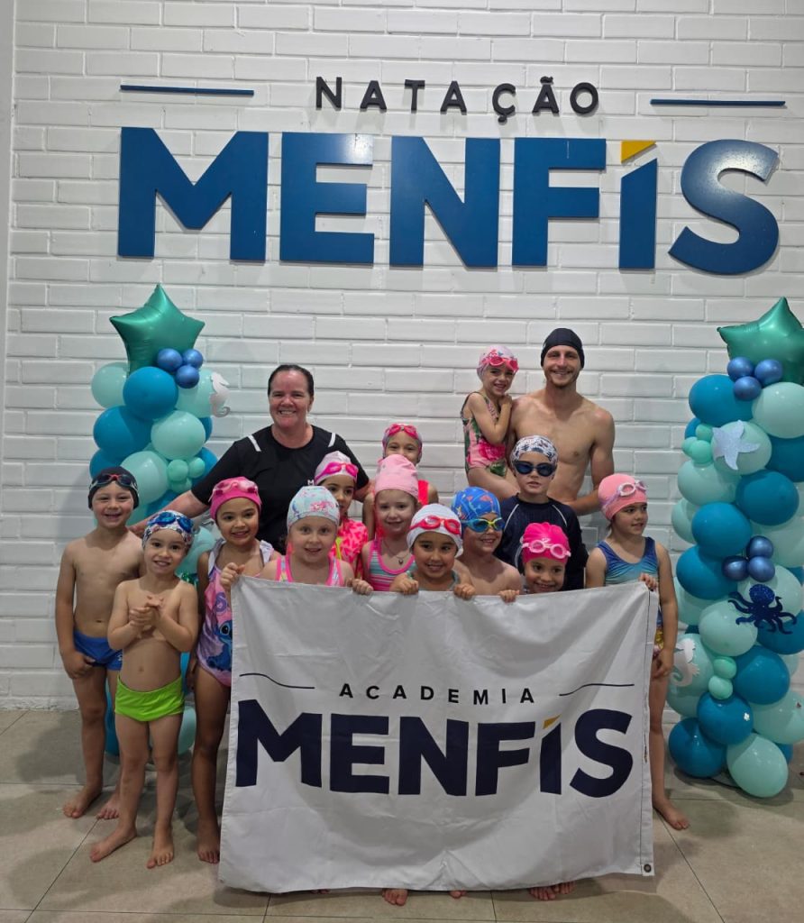 Festival de Natação da Academia Menfis une esporte, família e solidariedade em Timbó