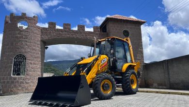 Rodeio adquire nova retroescavadeira para reforçar o setor de obras