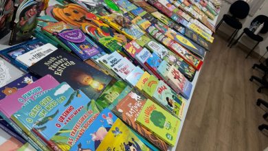 Rodeio investe R$ 60 mil em novos livros e celebra o trabalho dos profissionais da educação