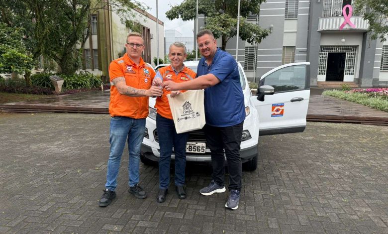 Timbó recebe novo veículo do Governo do Estado para reforçar Defesa Civil Municipal
