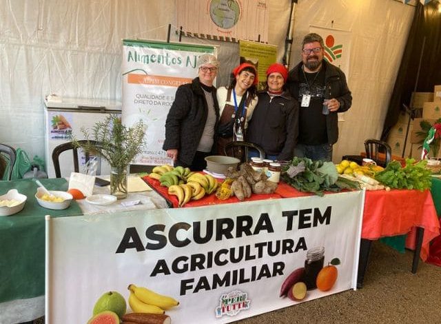 Ascurra sedia 1º Simpósio da Agricultura Familiar do Vale Europeu no dia 30