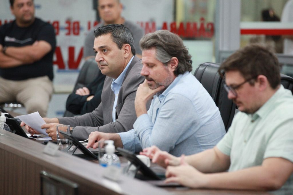 Blumenau aprova lei que libera medicamentos do SUS para quem tem receita de médico particular