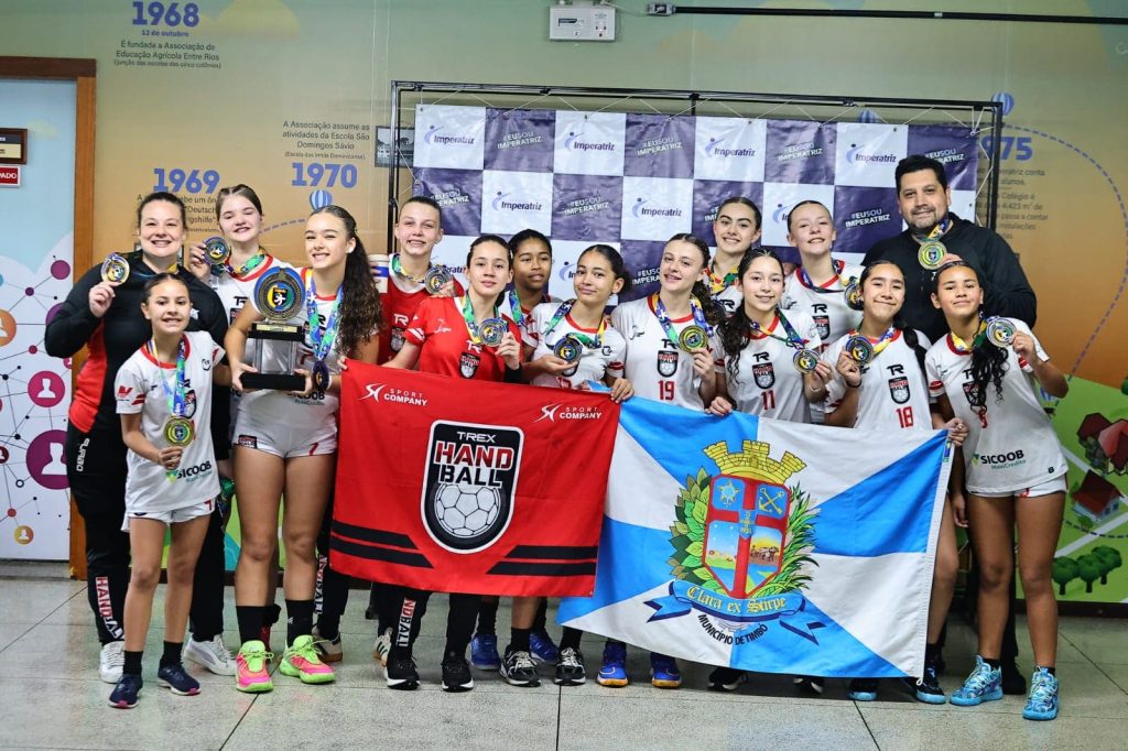 Timbó-Rex é campeão invicto da copa sul mirim feminina 