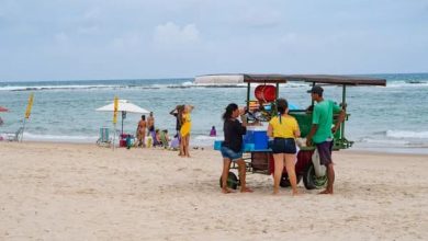 Balneário Camboriú abre 500 vagas para comércio ambulante na temporada de verão 2025/2026
