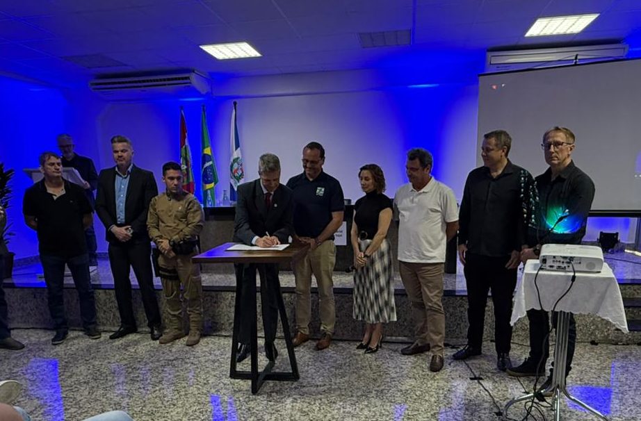 Timbó firma parceria com o Governo do Estado e assina Termo de Cooperação para reforçar a segurança pública