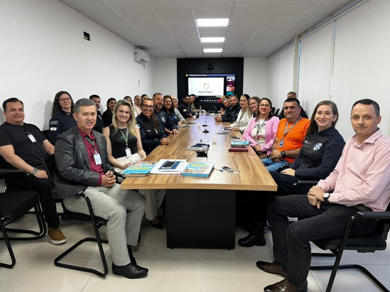 Demutran de Timbó participa da Rede de Educação de Trânsito de Santa Catarina