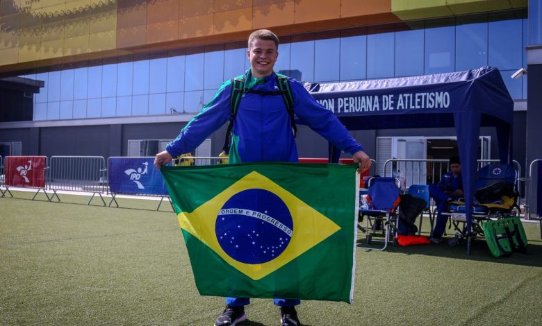 Atleta de Timbó Eduardo Radatz conquista prata no Sul-Americano Sub-20 de Atletismo