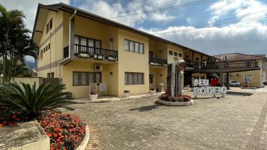 Feirinhas de Natal movimentam a Vila Italiana com gastronomia, música e atrações para toda a família