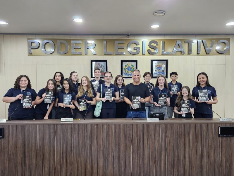 Vereadores mirins de Blumenau concluem ciclo “Instrumentos de Justiça” com atividade no plenário