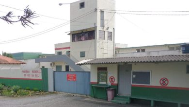 Presídio de Rio do Sul enfrenta superlotação e transfere 80 detentos para Blumenau e Indaial