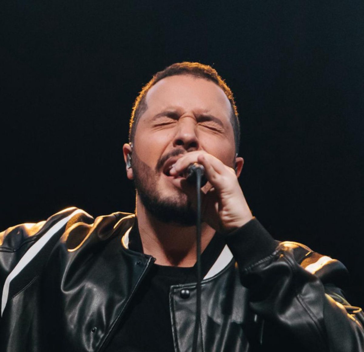 Isaias Saad será atração nacional do Natal Mais Encantado de Timbó 2025