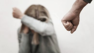 Em Timbó, homem é preso após agredir namorada e tentar atacar o próprio irmão com garrafa