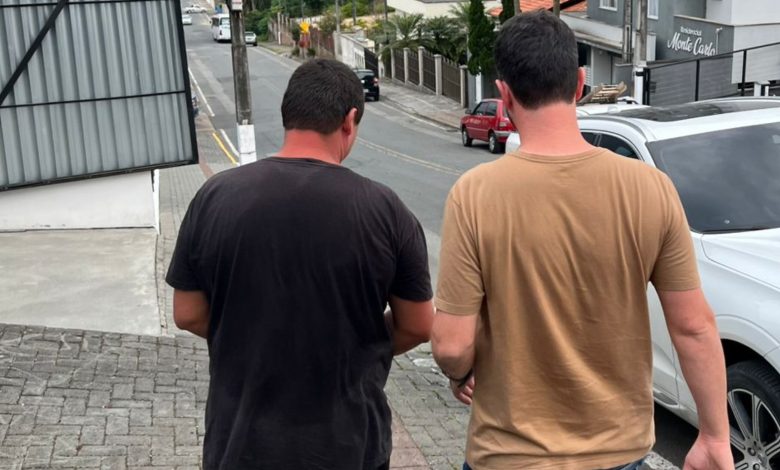 Homem condenado por tráfico é preso pela Polícia Civil em Indaial