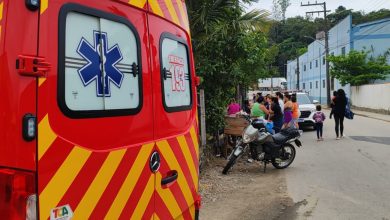 Bombeiros socorrem mulher esfaqueada em via pública de Gaspar