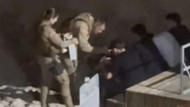 Multa à beira-mar: jovens flagrados fumando maconha em SC são autuados em R$ 1.518