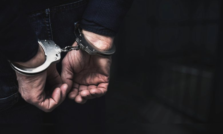 Vizinho imobiliza homem que ameaçou ex de morte e tentou bater no pai dela em Pomerode