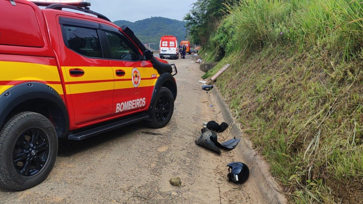 Colisão na BR-470 deixa dois mortos em Gaspar na manhã deste domingo