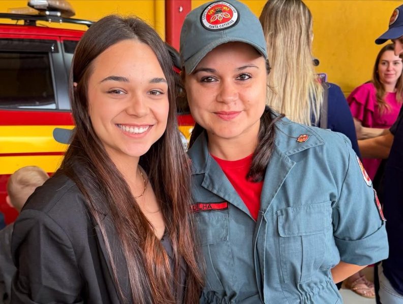 Timbó celebra promoção de 37 Bombeiros Comunitários e reconhece militares com medalhas