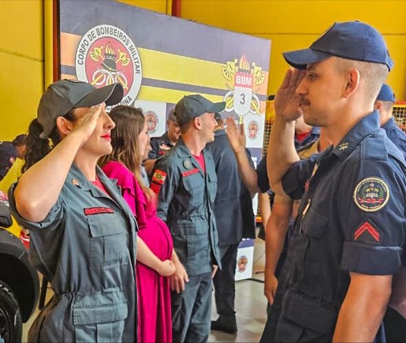 Timbó celebra promoção de 37 Bombeiros Comunitários e reconhece militares com medalhas