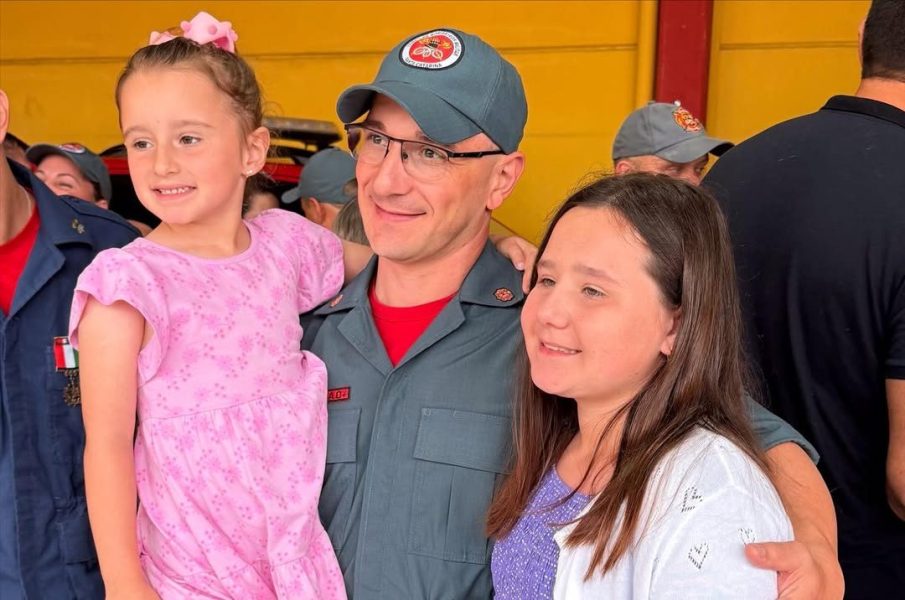 Timbó celebra promoção de 37 Bombeiros Comunitários e reconhece militares com medalhas