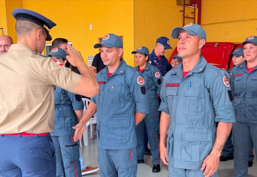 Timbó celebra promoção de 37 Bombeiros Comunitários e reconhece militares com medalhas