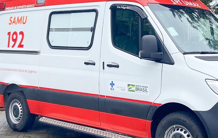Dois trabalhadores ficam gravemente feridos após acidente com vapor quente em Timbó