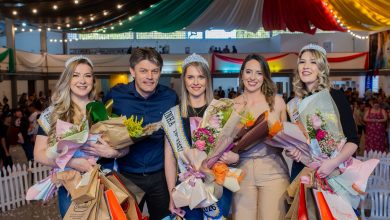 Mariléia Trento Faggiani é coroada rainha da Festa das Tradições de Benedito Novo 2026