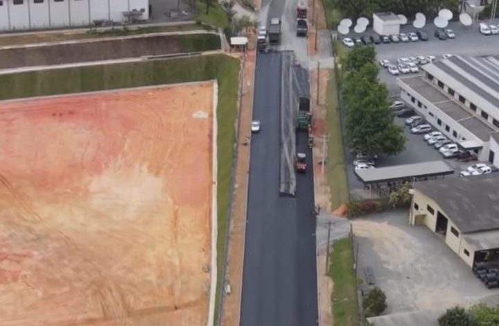 Obra avança e Rua Monteiro Lobato se aproxima da conclusão no Complexo Industrial de Timbó