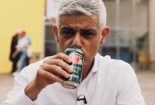 Prefeito de Londres viraliza ao provar comidas brasileiras e rejeitar guaraná: “É horrível”