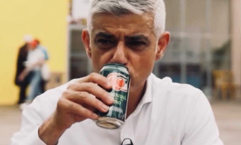 Prefeito de Londres viraliza ao provar comidas brasileiras e rejeitar guaraná: “É horrível”