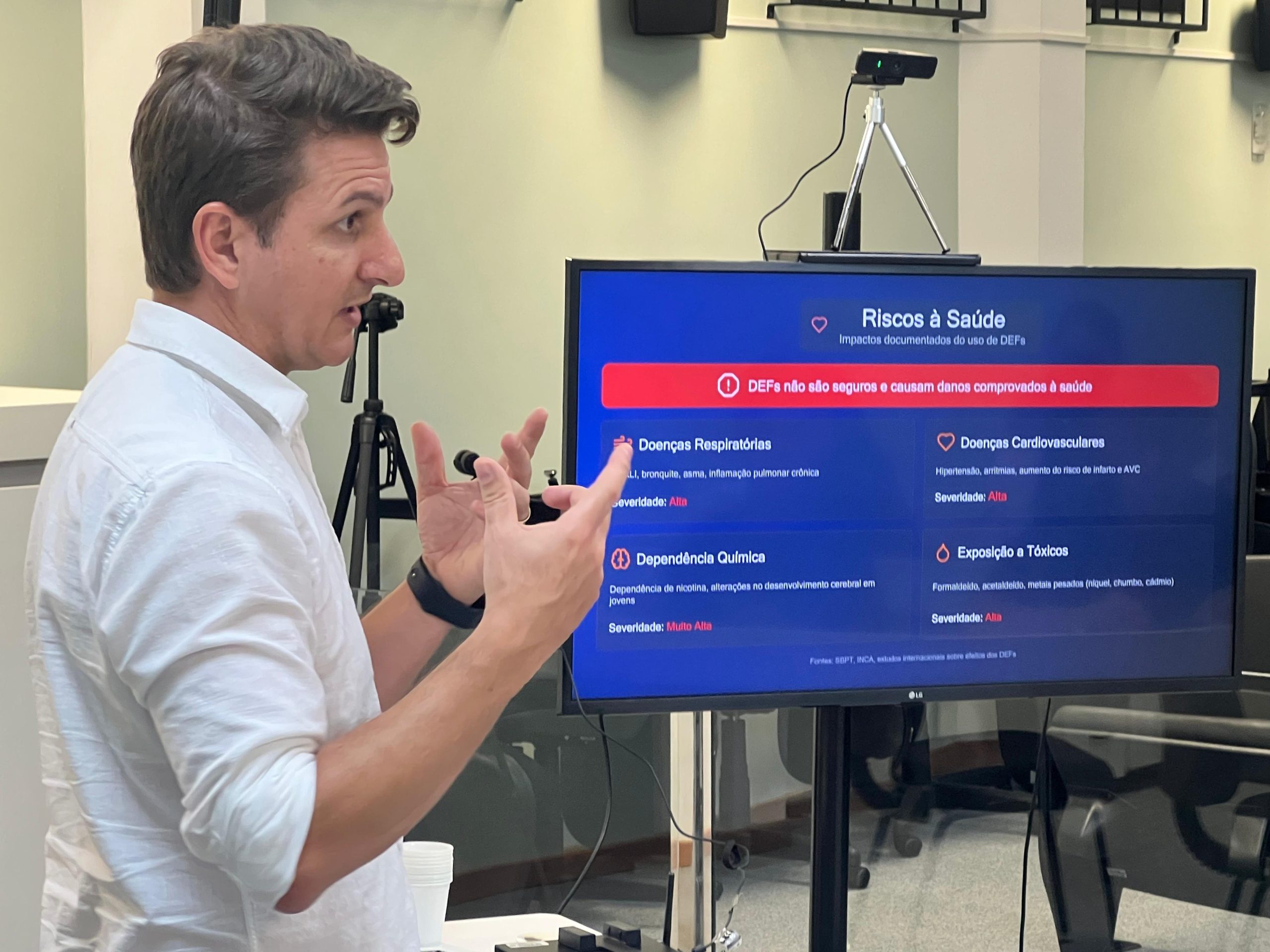 Adolescentes de Pomerode passam por encontros socioeducativos após flagrantes com cigarro eletrônico