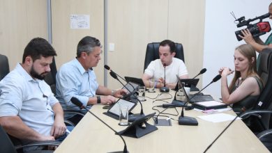 Treze propostas avançam após análise das Comissões de Educação, Transportes e Turismo da Câmara de Blumenau
