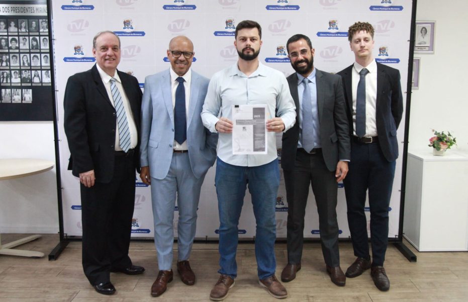 Relatório expõe falhas e sobrecusto de R$ 400 milhões no contrato de esgoto de Blumenau