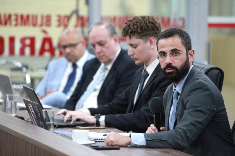 Relatório expõe falhas e sobrecusto de R$ 400 milhões no contrato de esgoto de Blumenau