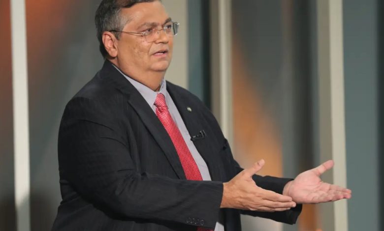 Dino aciona PF para investigar novas suspeitas de irregularidades nas emendas Pix