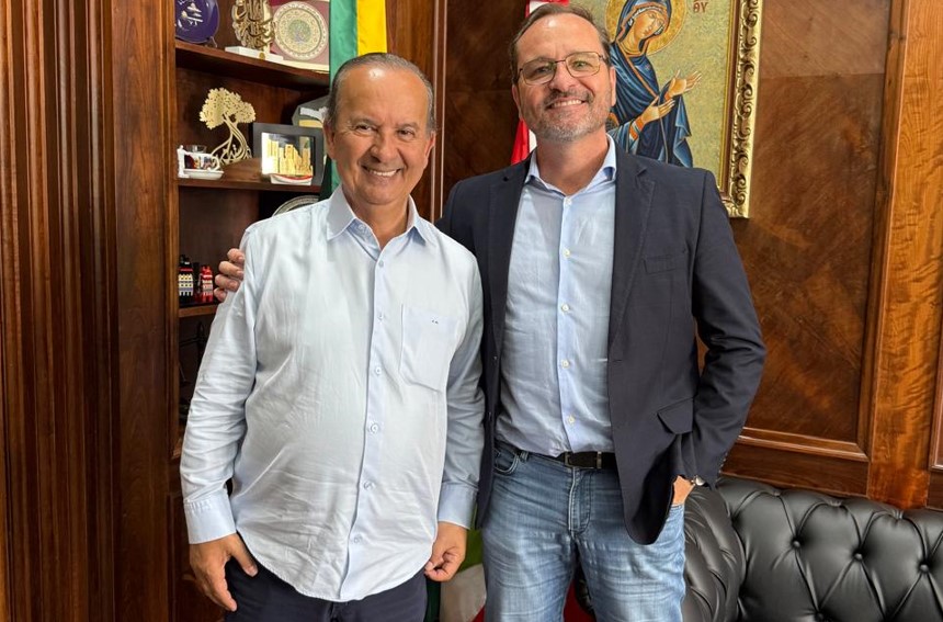 Flávio Buzzi assume presidência do PL em Timbó e reforça alinhamento com o governo estadual