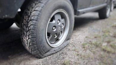 Clima de Natal: mulher fura os pneus do carro do marido após ele negar levá-la ao mercado em Blumenau