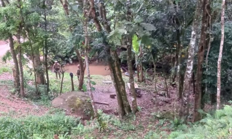 Discussão em cachoeira no dia de Natal termina com pai morto e filho gravemente ferido em Itajaí