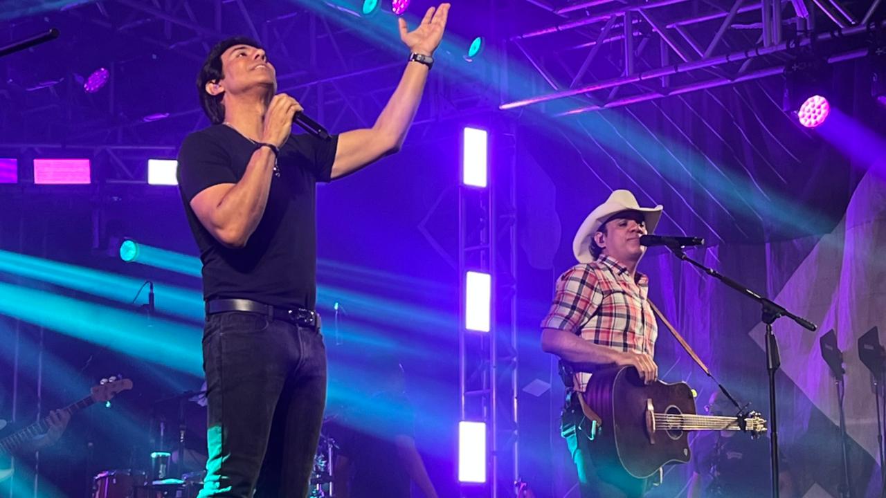 Show de Guilherme & Santiago reúne cerca de 30 mil pessoas e marca noite histórica no Natal + Encantado de Timbó