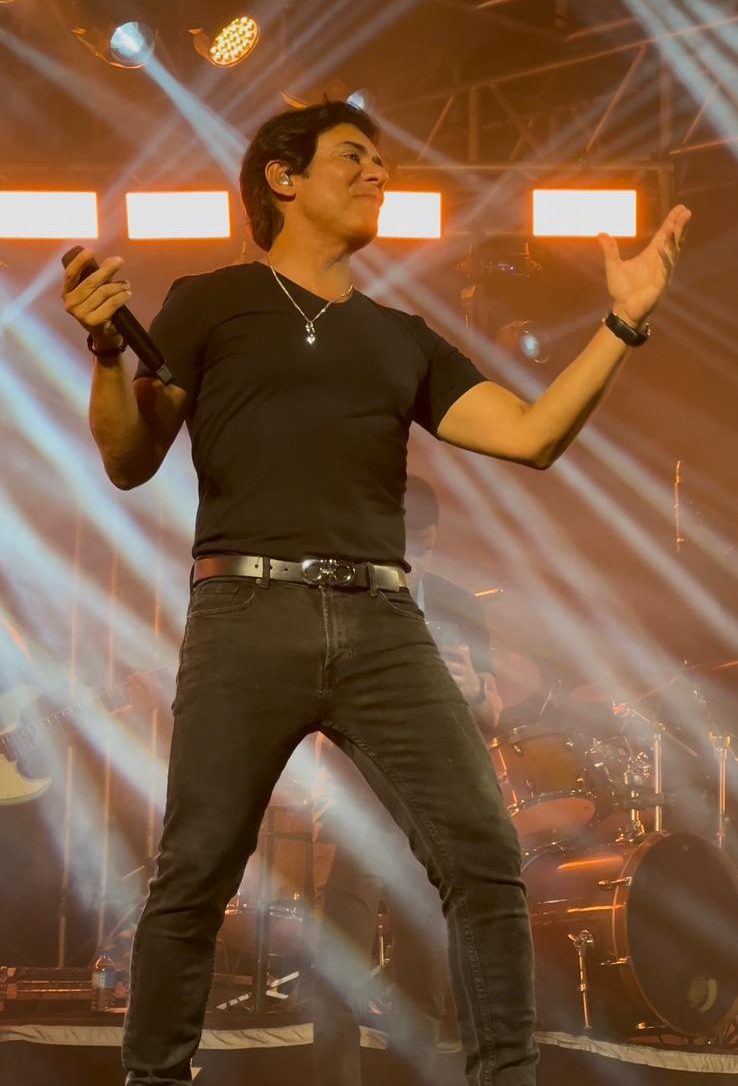 Show de Guilherme & Santiago reúne cerca de 30 mil pessoas e marca noite histórica no Natal + Encantado de Timbó