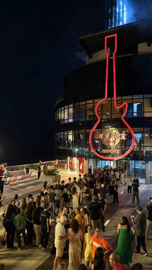 Novo Píer Oporto foi inaugurado em Itapema e recebeu cerca de 10 mil pessoas
