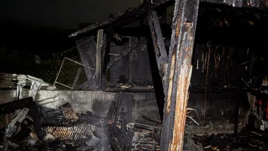 Rancho é destruído por incêndio no bairro Capitais, em Timbó