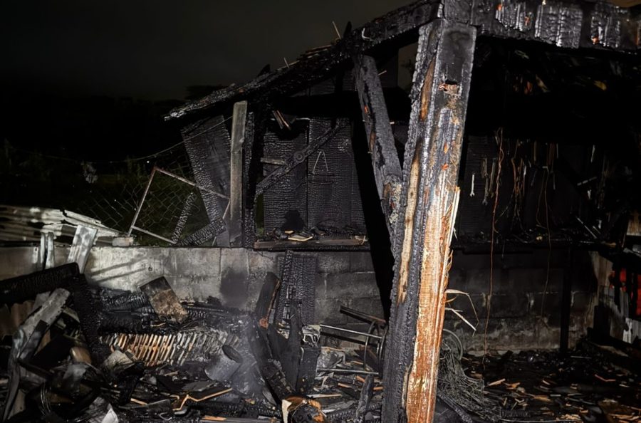 Rancho é destruído por incêndio no bairro Capitais, em Timbó