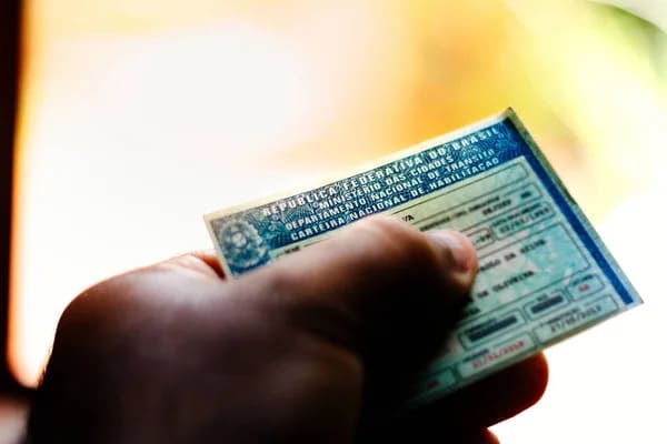 Contran aprova novas regras da CNH e elimina aulas obrigatórias em autoescolas