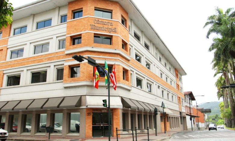 Após recesso, Câmara de Blumenau volta ao funcionamento normal e marca primeira sessão do ano
