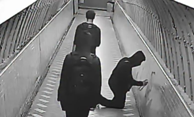 Prefeito de Blumenau se manifesta após vandalismo com símbolo nazista em túnel revitalizado