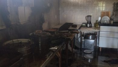 Cozinha de associação em Timbó é atingida por incêndio