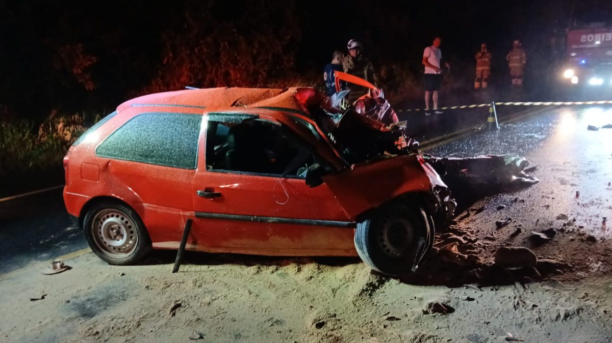 Jovem de 20 anos morre em acidente entre carro e caminhão na BR-470, em Apiúna