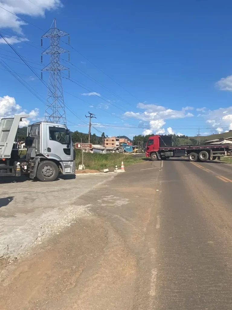  Em surto e com CNH suspensa, motorista mobiliza várias viaturas após fuga na Serra